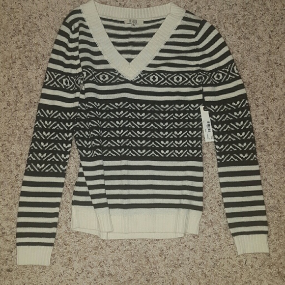 BB Dakota Sweater