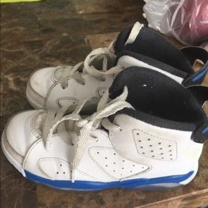 10c  kids Jordan's