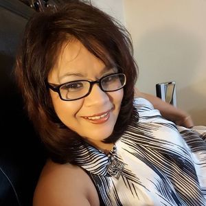 Meet your Posher, Lori