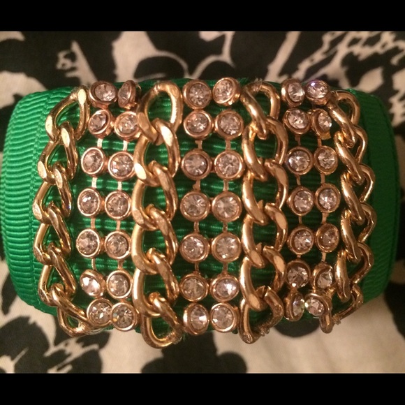 NWOT Green Fabric Bangle w Gold & Crystal Details - Picture 2 of 4