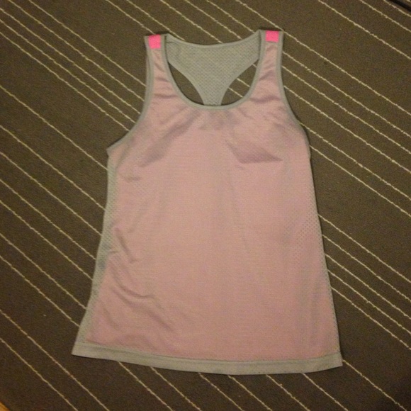 Reversible workout tank