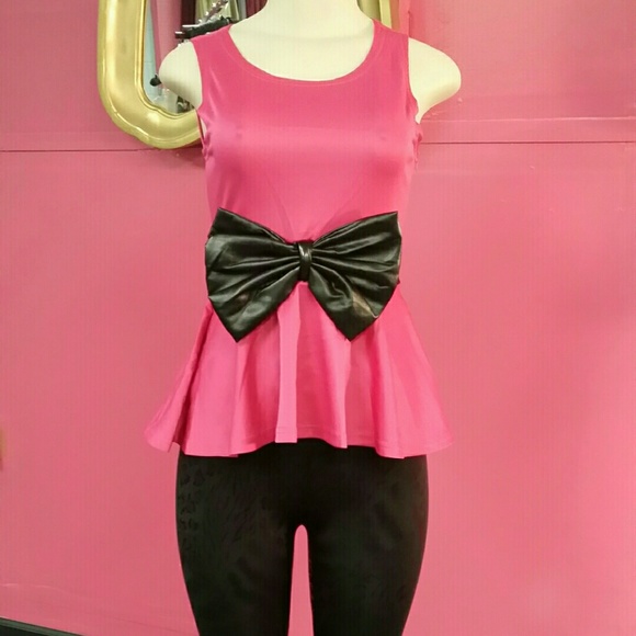 Hot pink and black top bow