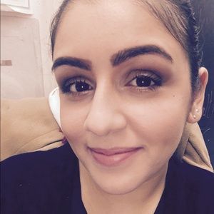 Meet your Posher, Vanessa