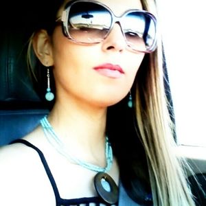 Meet your Posher, Nuvia