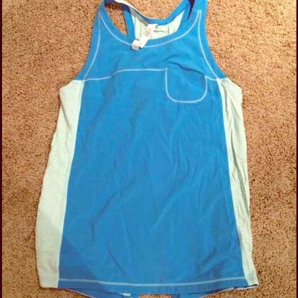 Lululemon tank