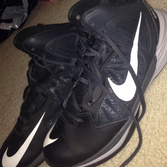 Nike prime hype basketball shoes