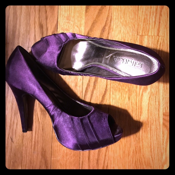 Purple Satin Pumps size 8
