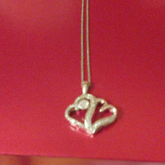 .50 TCW 14k white gold heart pendant necklace
