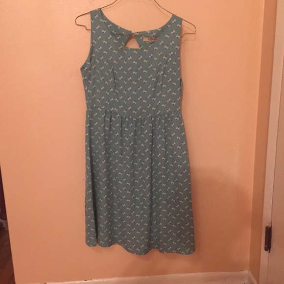 Blue and white daisy printed summer dress.