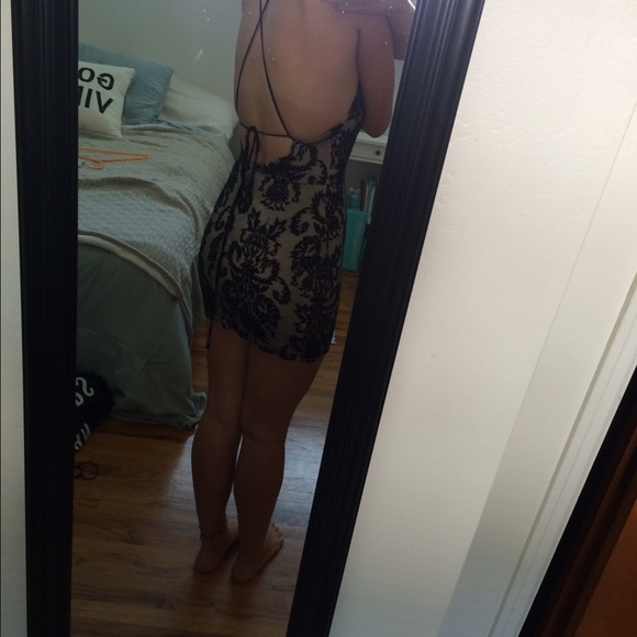 Brand new, with tags, cute night out/backless - Picture 4 of 4