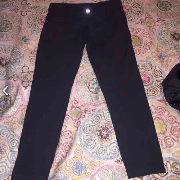 Lululemon wunder under crop size 4 - Picture 3 of 4