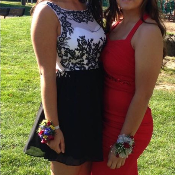 Dress - Picture 2 of 3