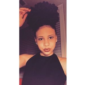 Meet your Posher, Tiara