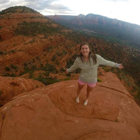 Meet your Posher, Holly