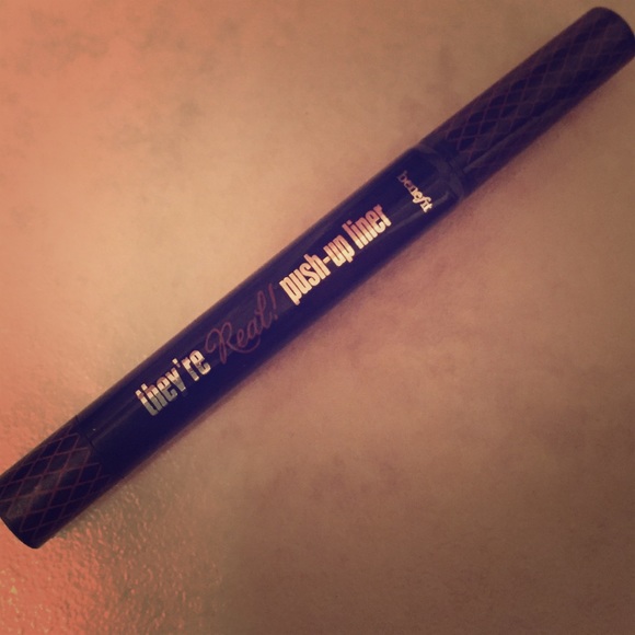 Brown benefit liquid pen eyeliner. Sephora.