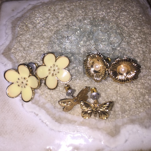 🌸Earring Set!