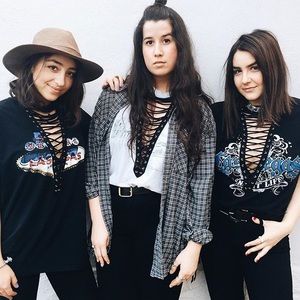 LF FURST OF A KIND VINTAGE LACE UP TEE