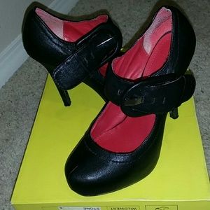 Black pump heels