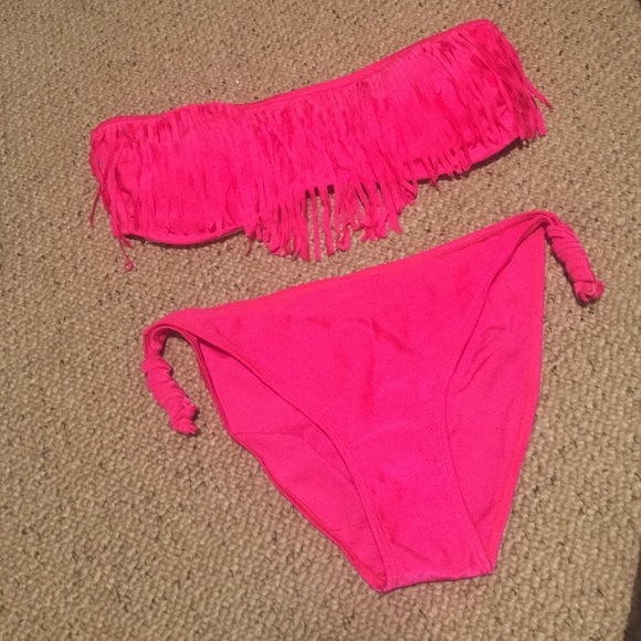 frilled bikini