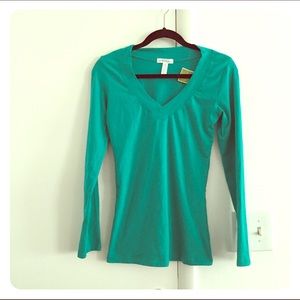Emerald green long sleeved tee - NWT - Size Large