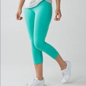 Lululemon Wunder Under Crop II
