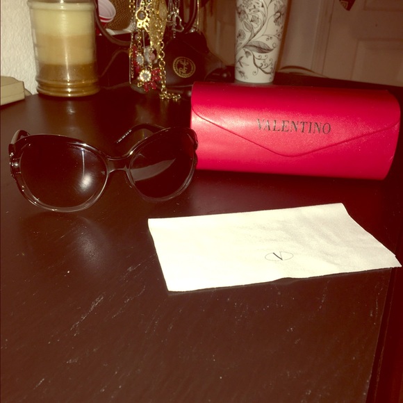 Valentino sunglasses