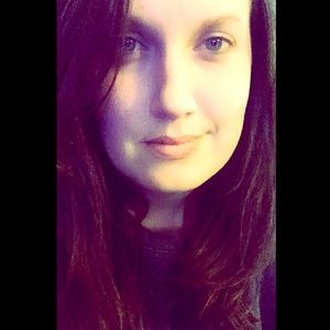 Meet your Posher, Connie