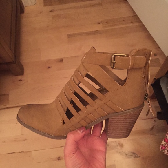 Guess booties