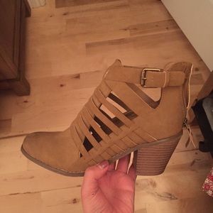 Guess booties