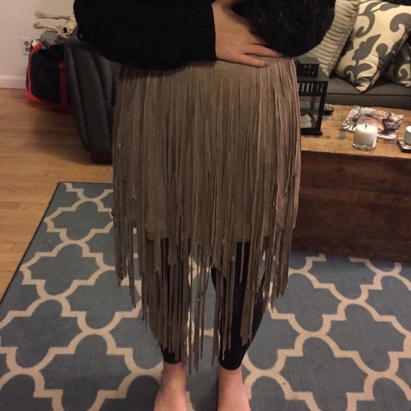 💕HP💕NWOT Coachella Fringe Suede Skirt | Large - Picture 5 of 5