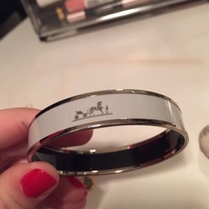 Hermes Bangle (gray)