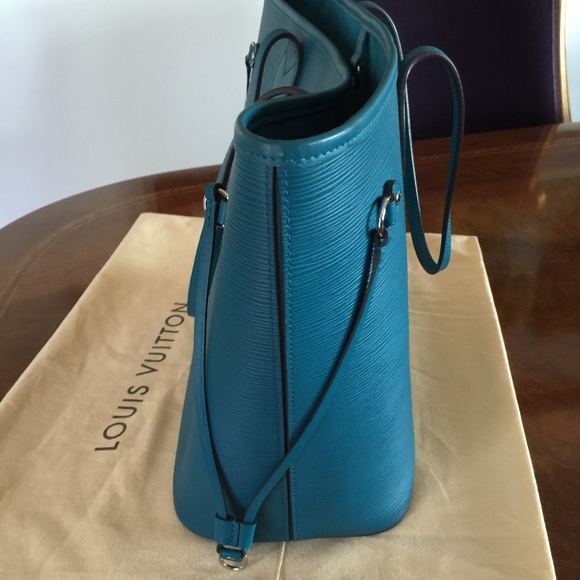 : SOLD : Louis Vuitton Epi Neverfull Tote - Picture 3 of 4