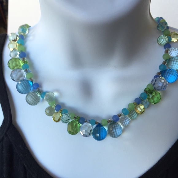 New, handmade necklace  and earrings set - Picture 1 of 3