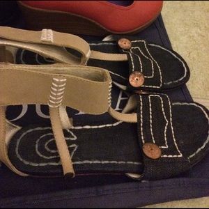 💯Athentic True Religion Sandals