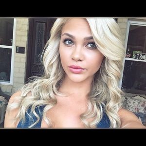 Meet your Posher, Danica