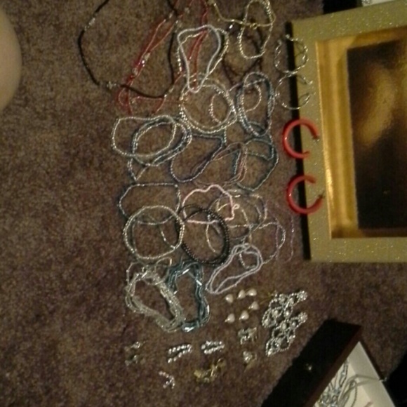 Beads braclets/ earrings - Picture 1 of 3