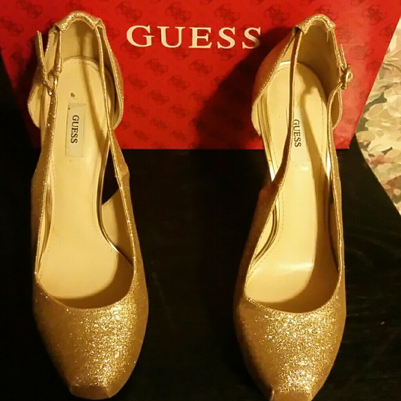Guess pumps - Picture 2 of 4