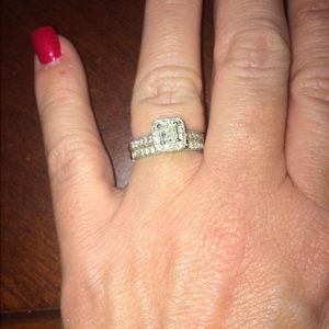 14kt white gold engagement and wedding band