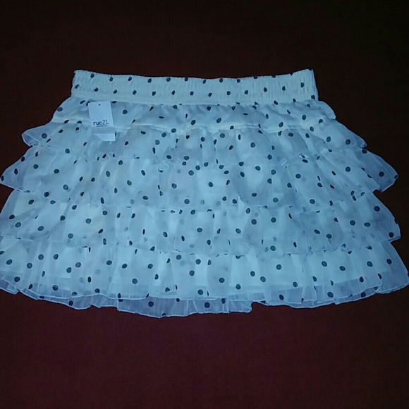 POLKA-DOTTED rue21 RUFFLED SKIRT