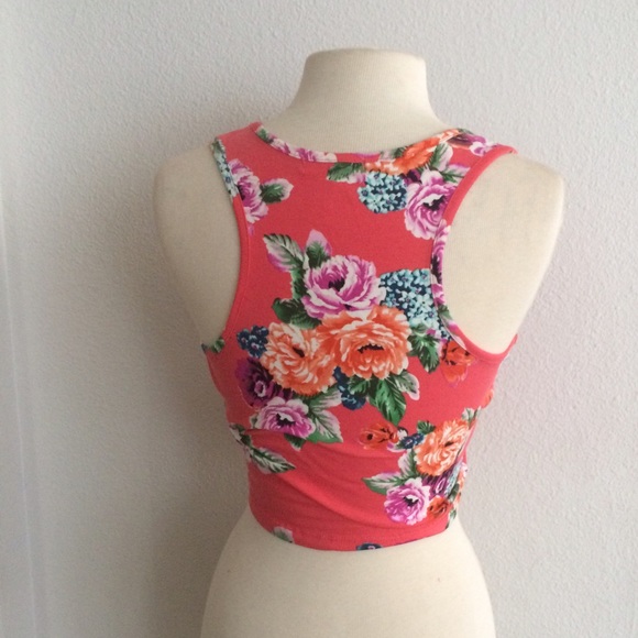 Floral crop top - Picture 3 of 3