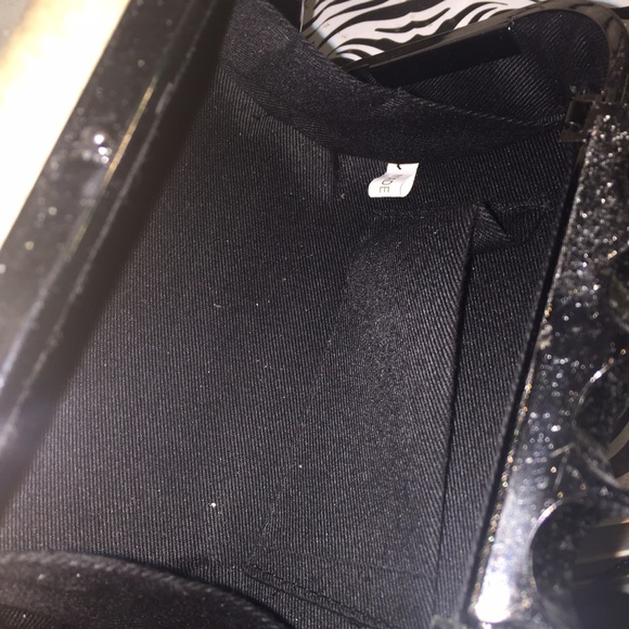 Spiked Clutch - Picture 2 of 3