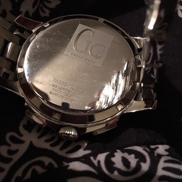 Men's Guess Collection watch. Sapphire Crystal - Picture 4 of 4