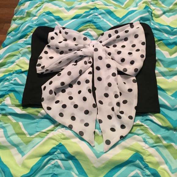 polka dot bow crop top 🎀