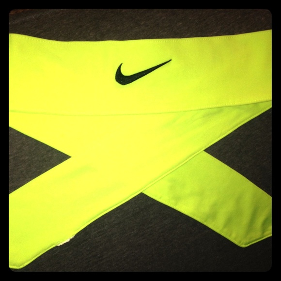 Nike headband! 💜