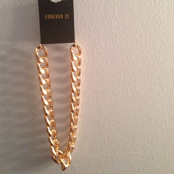 BRAND NEW F21 GOLD CHUNKY NECKLACE‼️‼️‼️