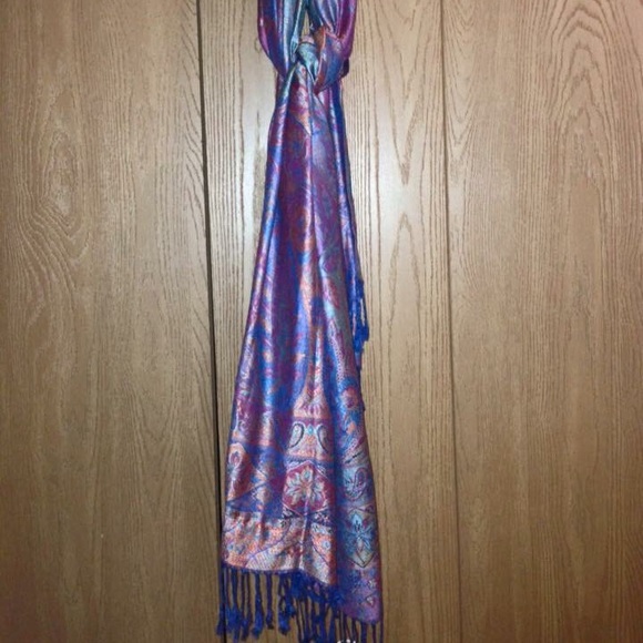 Multicolored Scarf - Picture 2 of 2