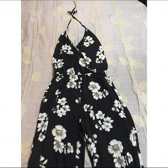 Brandy Melville Maddy Romper! Brand New, NWOT