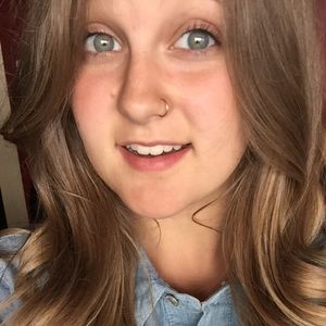 Meet your Posher, Megan