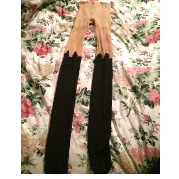 Black cat tights by Bethany Mota