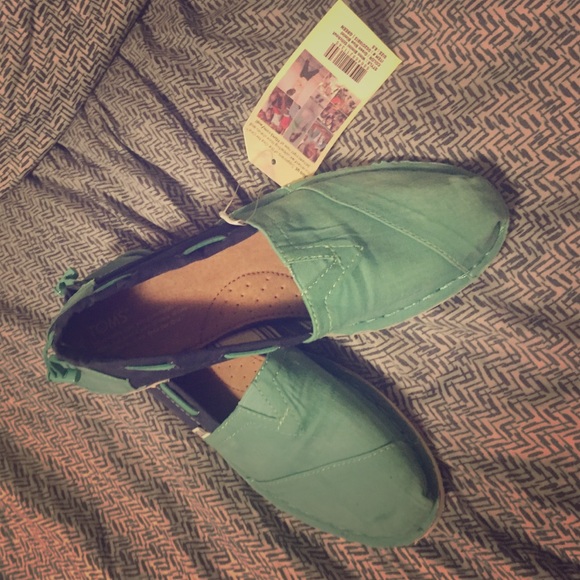 Toms